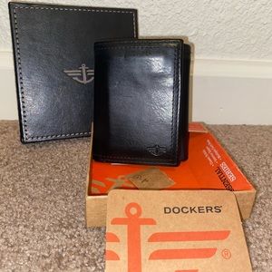 Dockers Tri-Fold Wallet